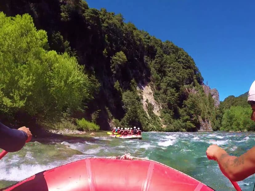 Rafting al límite con Chile